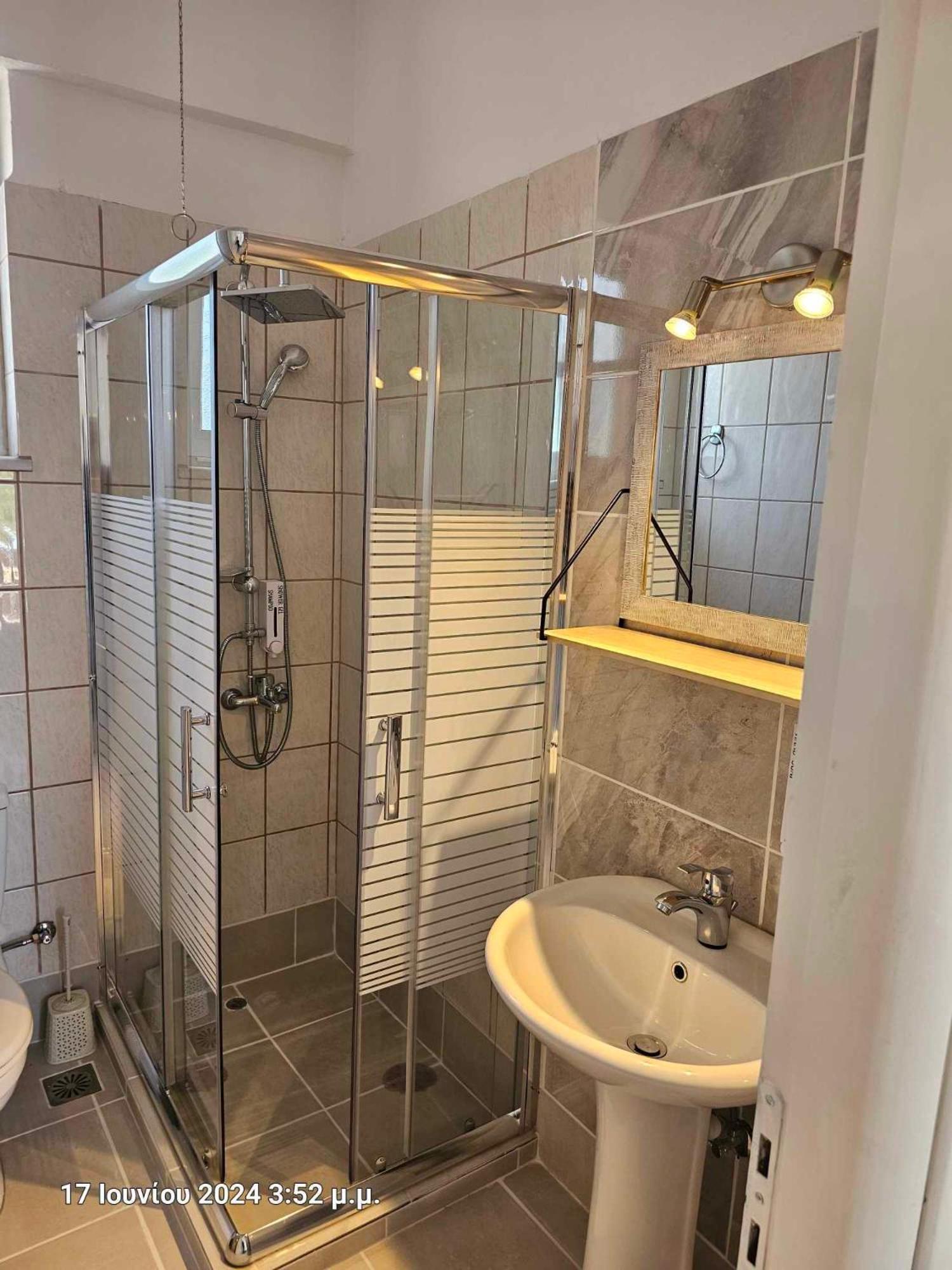 # 6 Giorgos & Chara Apartments Nea Kydonia Екстериор снимка